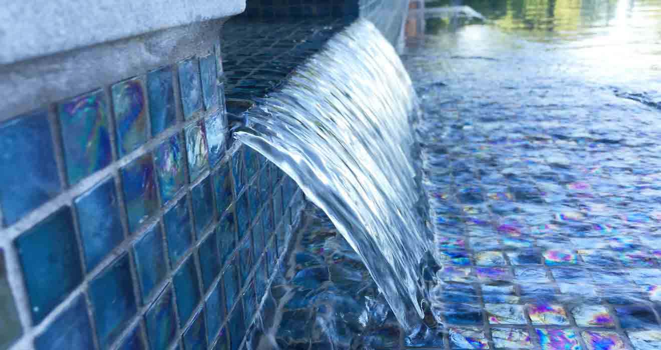 Glass Mosaic Pool Tile Plantation